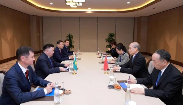 张军率中国法院代表团访问乌兹别克斯坦5 张军率中国法院代表团访问乌兹别克斯坦5