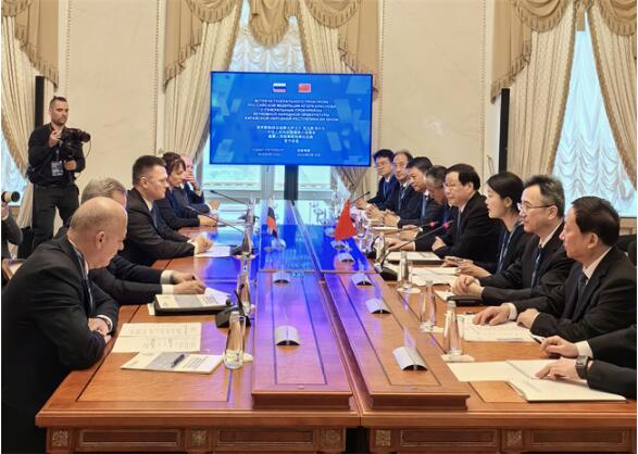 应勇率中国检察代表团访问俄罗斯2 应勇率中国检察代表团访问俄罗斯2