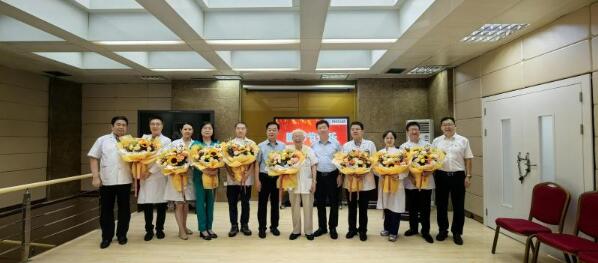 西安市卫生健康委看望慰问一线医务人员