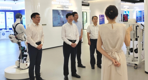 李利在天津调研支持医药产业研发创新工作