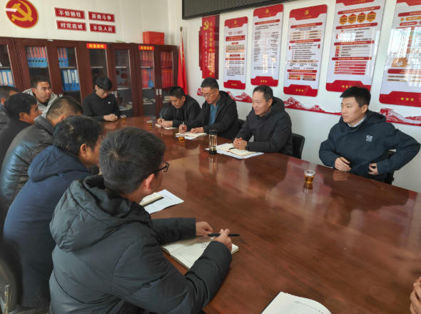 省药监局局长李庭芳在大宁县调研驻村帮扶工作